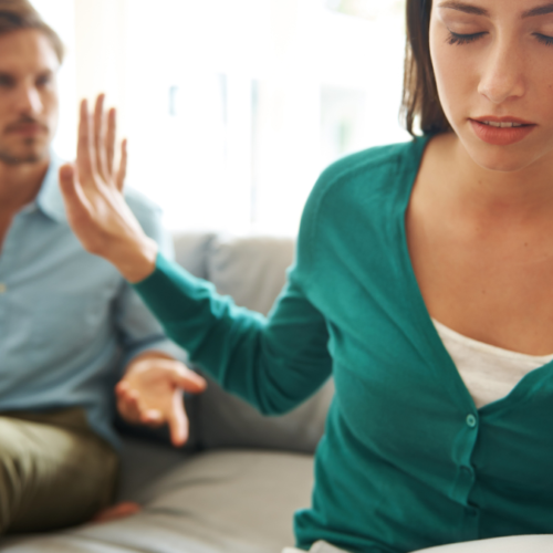 誰とも話したくない夜の過ごし方