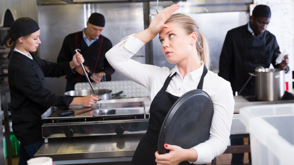 休むのが下手な人の共通点と対策|仕事を手放せない心理を解説