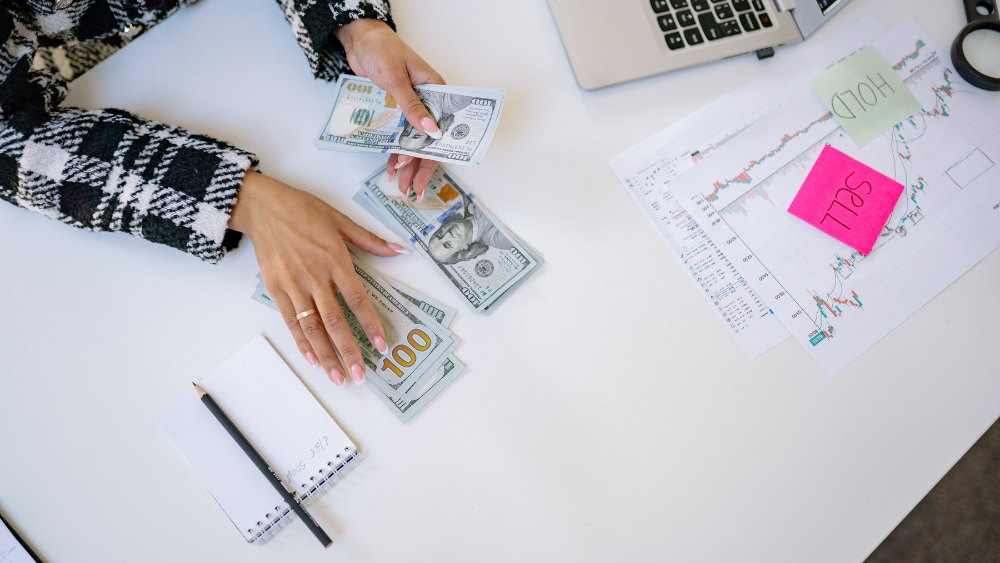 お金の話を避けてきた私が気づいたこと